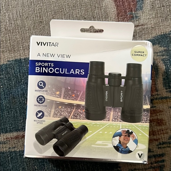 NIB Vivitar sport’s binoculars - Picture 1 of 2